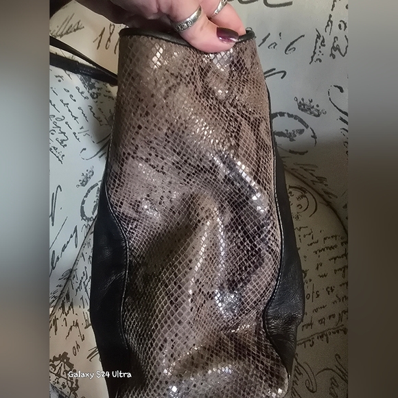 Coach Taylor Mixed N/S Tote In Black Leather/Snakeskin. Style #F23303 in GUC - Picture 5 of 16